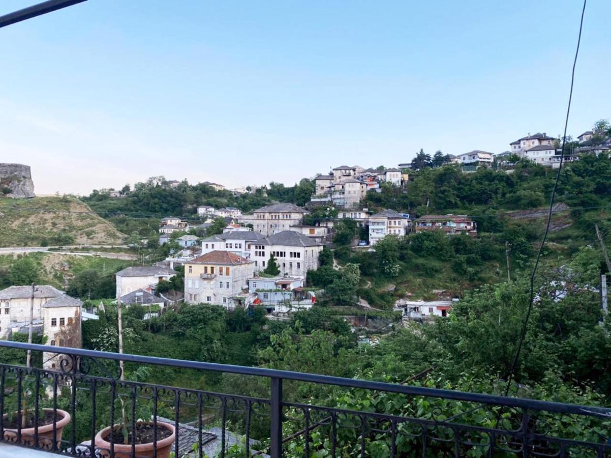 Cloud Willa Gjirokastra